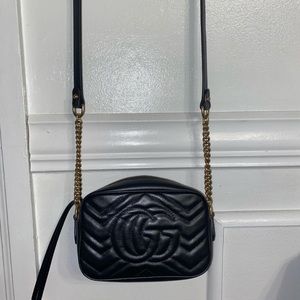 Gucci Marmont Cross Body Bag (Mini)